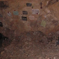 Posviacka symbolického cintorína v jaskyni Michňová I
